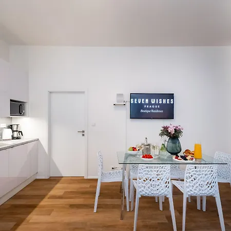 Lejlighedshotel Seven Wishes Boutique By Dwellfort Prag