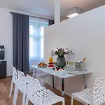 Seven Wishes Boutique By Dwellfort Prague