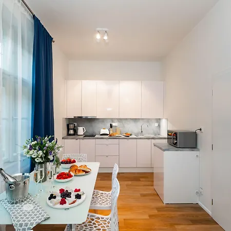 Seven Wishes Boutique By Dwellfort Praha