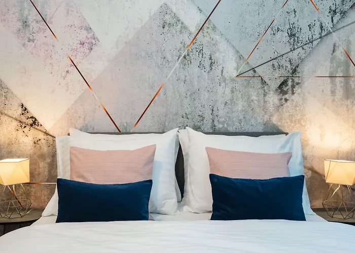 Seven Wishes Boutique By Dwellfort Apartahotel Praga