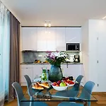 Seven Wishes Boutique By Dwellfort 4* براغ