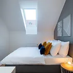 Seven Wishes Boutique By Dwellfort براغ